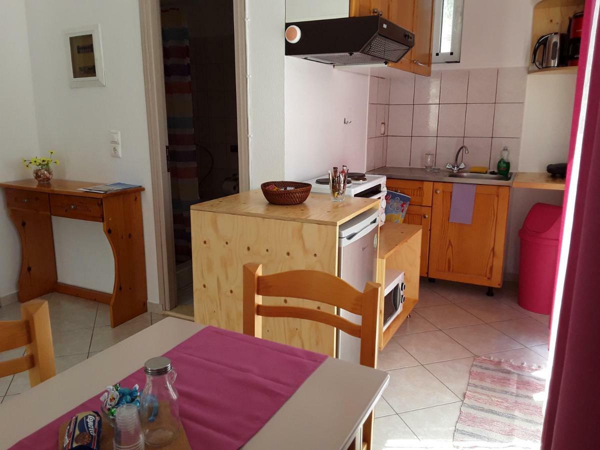 Aaron Studios Apartments Agia Fotia  Luaran gambar