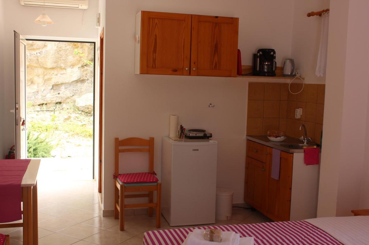 Aaron Studios Apartments Agia Fotia  Luaran gambar